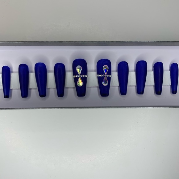 HandMade Press-On Nails - Picture 1 of 3